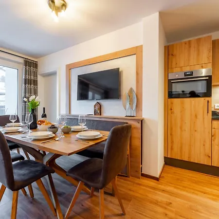 Falken 3 Apartment